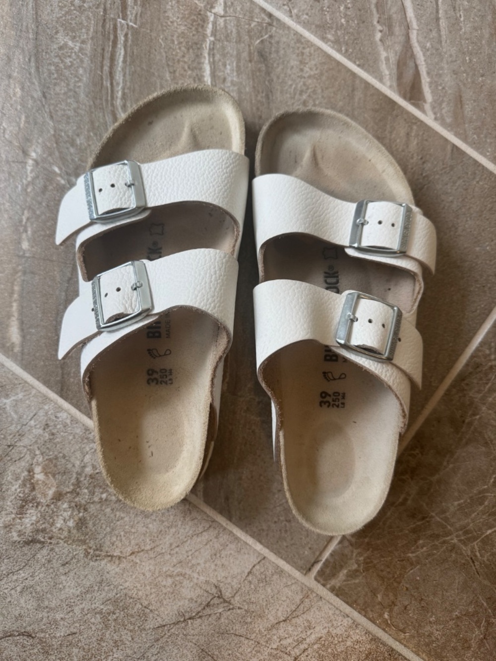 Arizona Leather Birkenstocks white size 8 - Picture 2 of 6